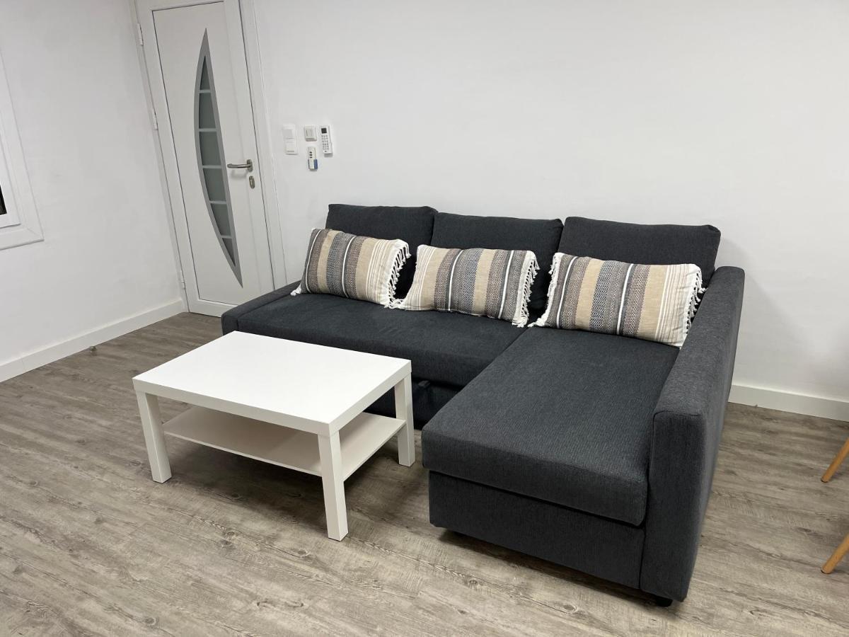 Apartamento En La Playa. Free Parking. Free Wifi L' Escala Eksteriør billede